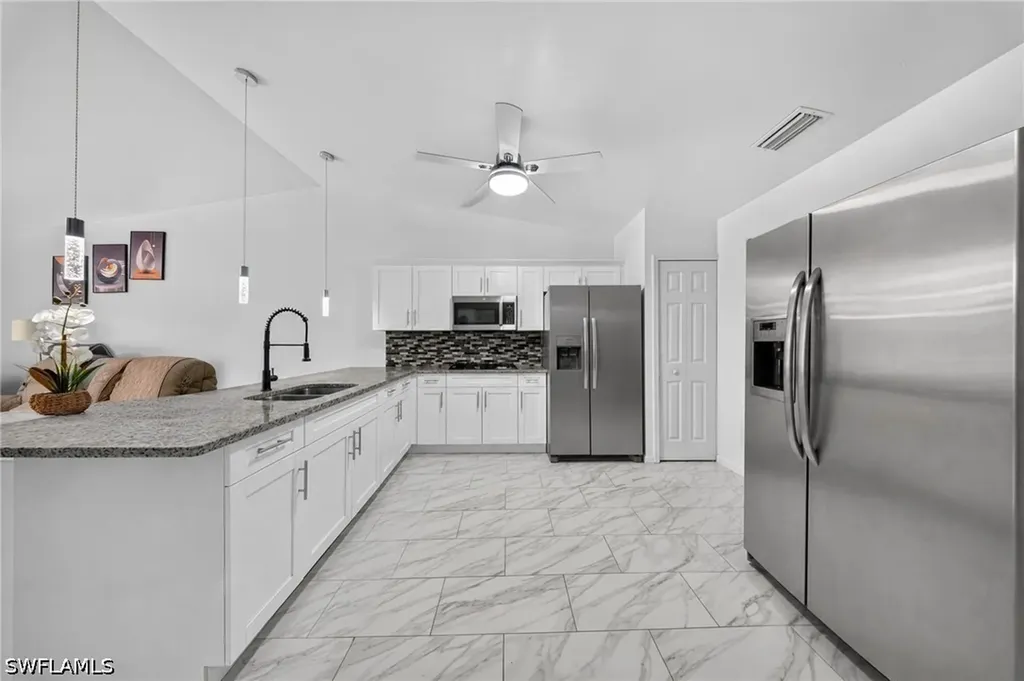 4525-4527 22nd Street SW Lehigh Acres FL 33973
