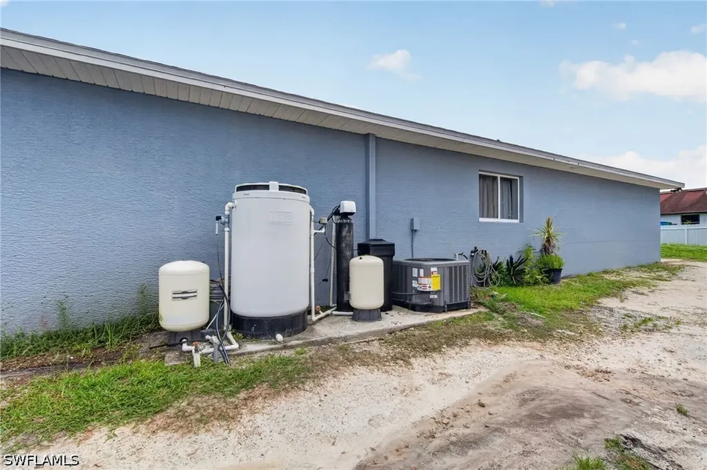 4525-4527 22nd Street SW Lehigh Acres FL 33973