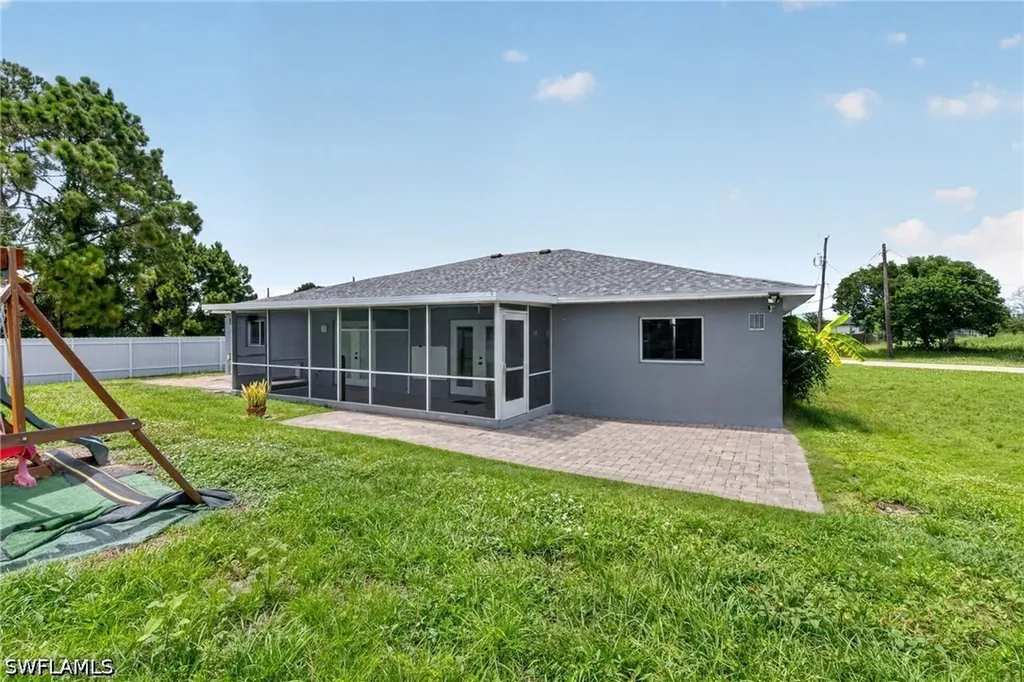 4525-4527 22nd Street SW Lehigh Acres FL 33973