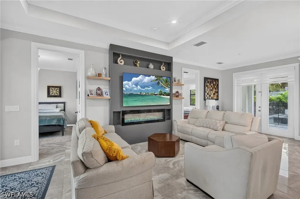 2885 41st Avenue NE Naples FL 34120