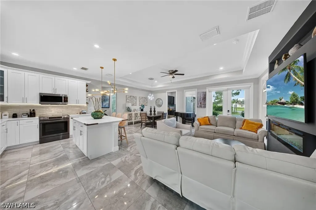 2885 41st Avenue NE Naples FL 34120