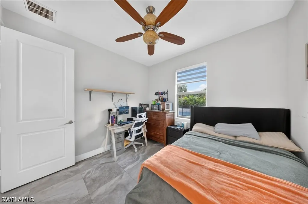 2885 41st Avenue NE Naples FL 34120