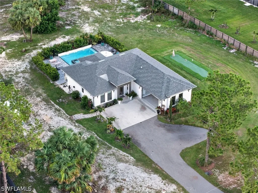 2885 41st Avenue NE Naples FL 34120