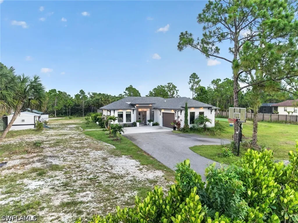 2885 41st Avenue NE Naples FL 34120