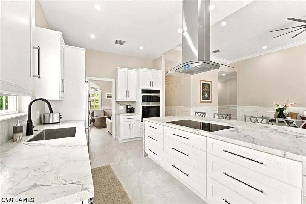 8543 Alessandria Court Naples FL 34114