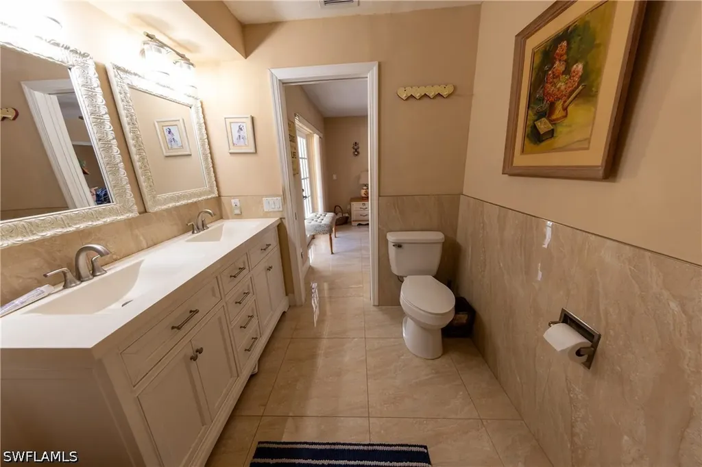 188 Gulfstream Street Marco Island FL 34145