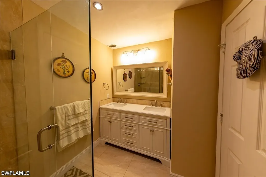 188 Gulfstream Street Marco Island FL 34145