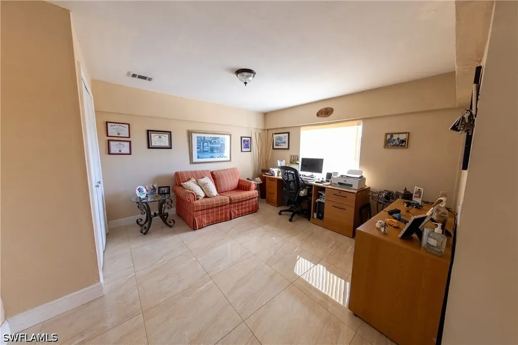 188 Gulfstream Street Marco Island FL 34145