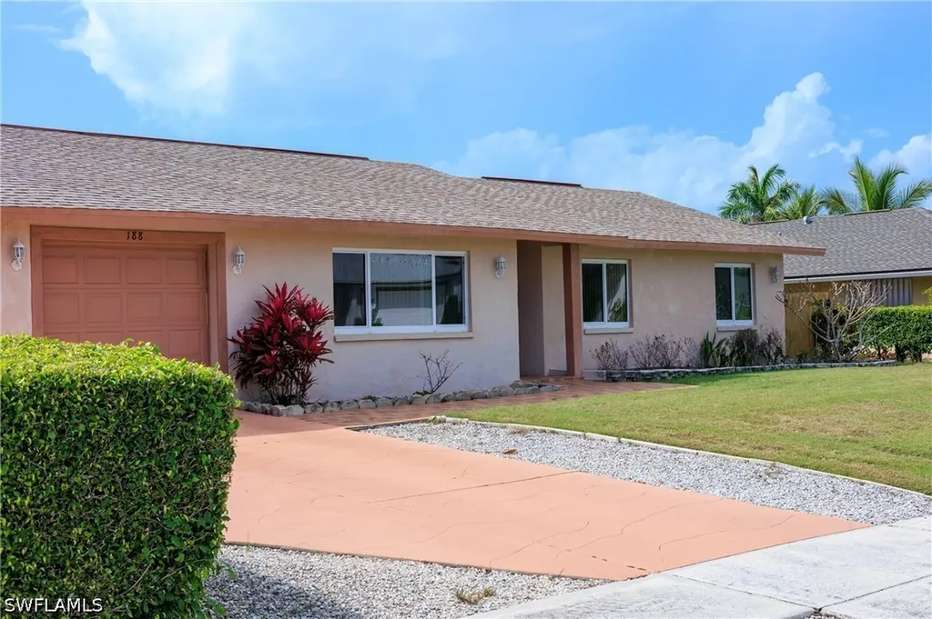 188 Gulfstream Street Marco Island FL 34145