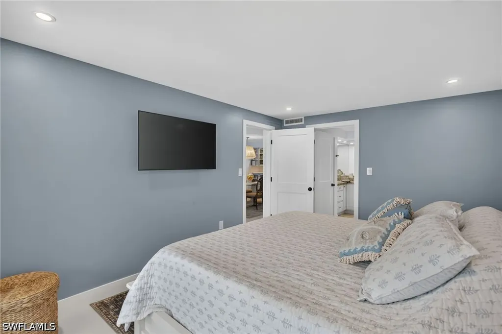 26000 Hickory Boulevard Bonita Springs FL 34134