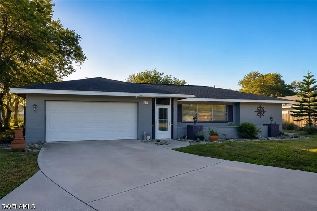 5535 Winkler Road Fort Myers FL 33919