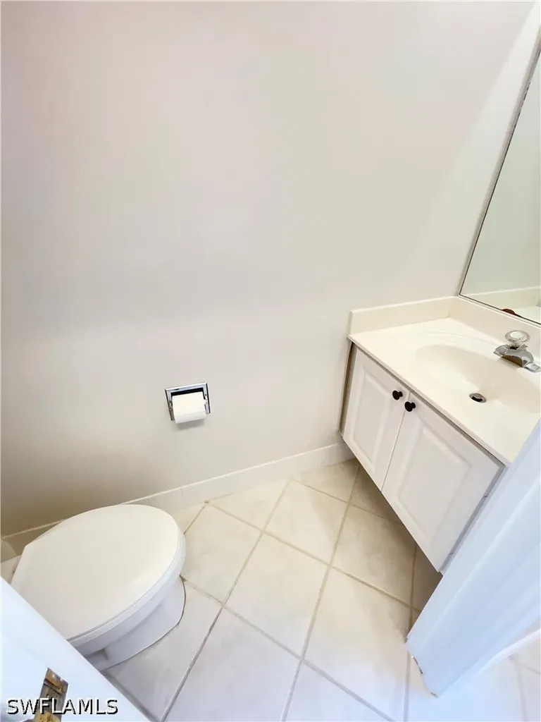 5669 Cove Circle Naples FL 34119
