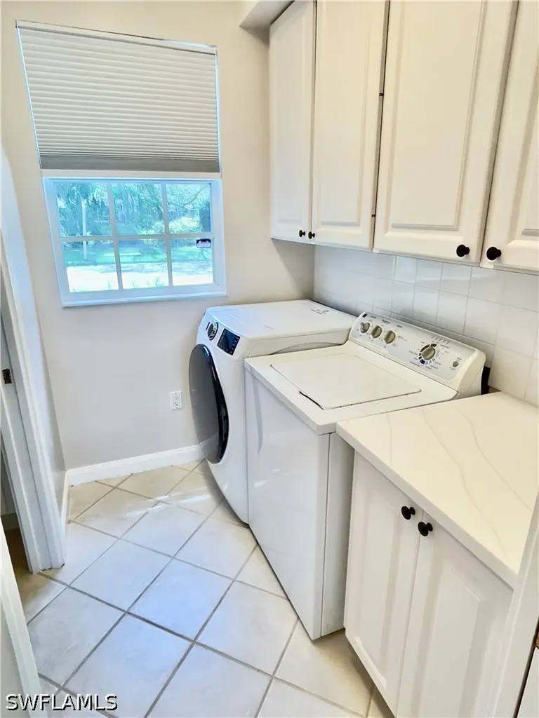 5669 Cove Circle Naples FL 34119