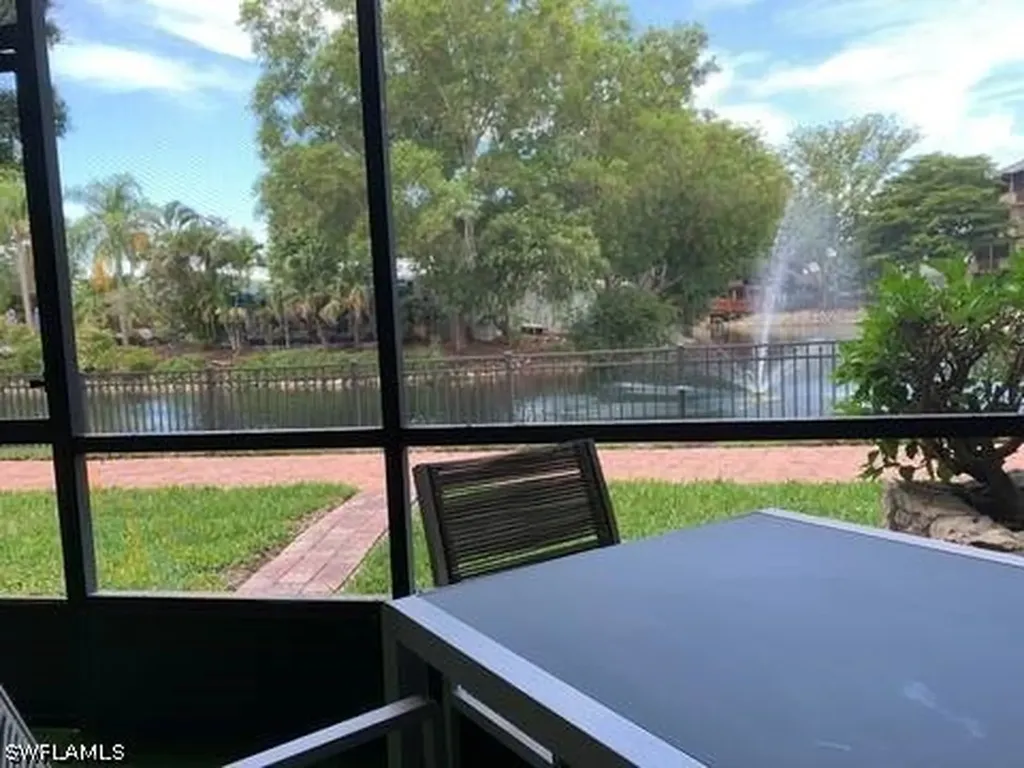 600 Neapolitan Way Naples FL 34103