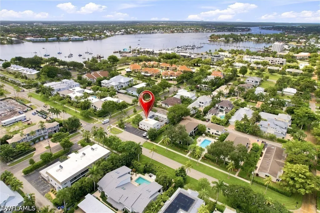 780 10th Avenue S Naples FL 34102