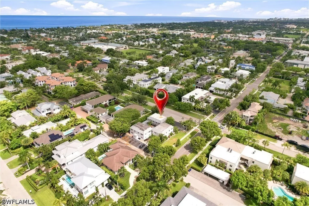780 10th Avenue S Naples FL 34102