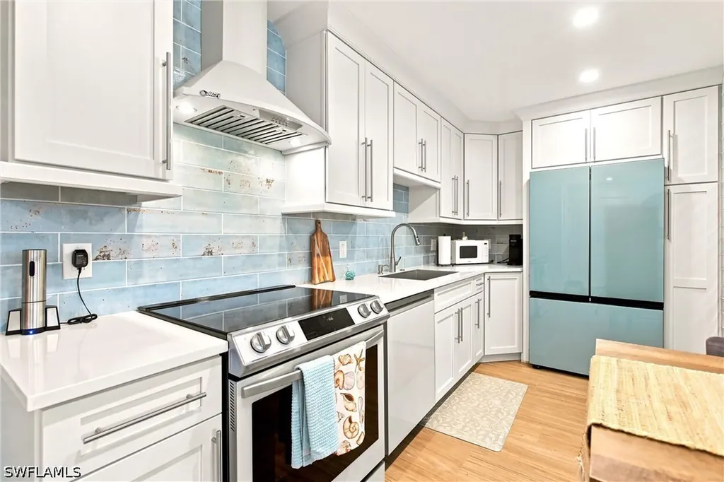 780 10th Avenue S Naples FL 34102