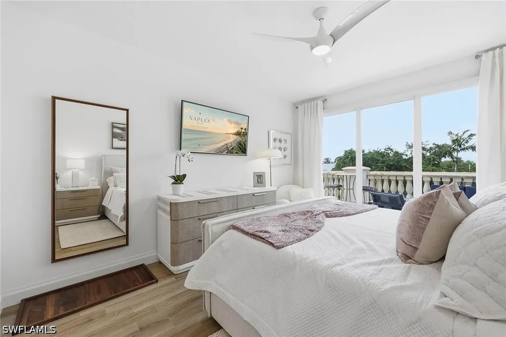 365 5th Avenue S Naples FL 34102