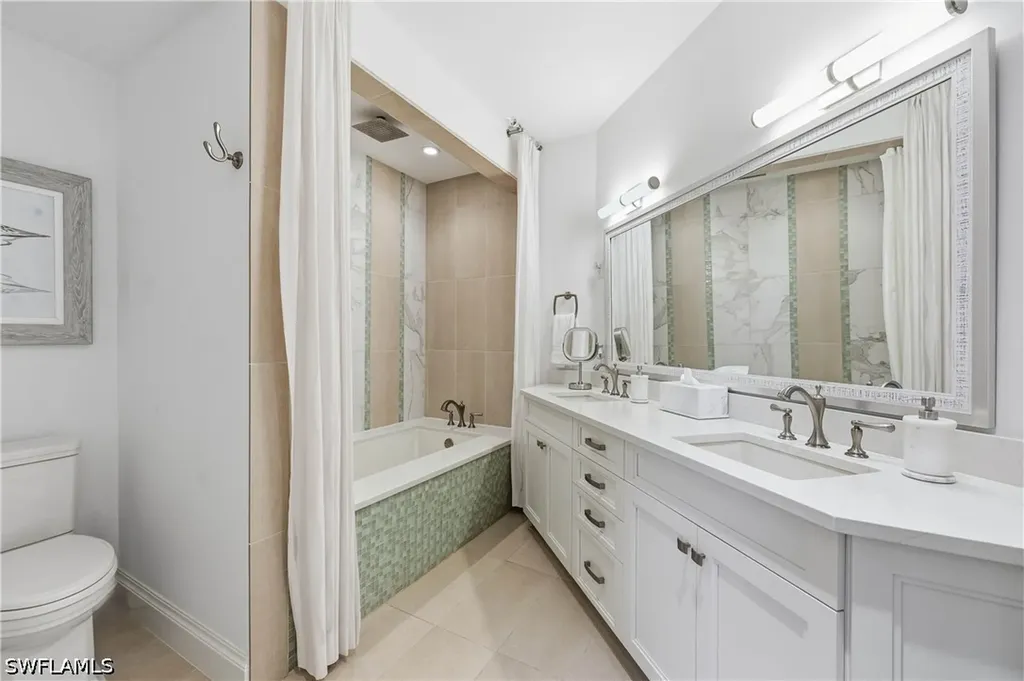 365 5th Avenue S Naples FL 34102
