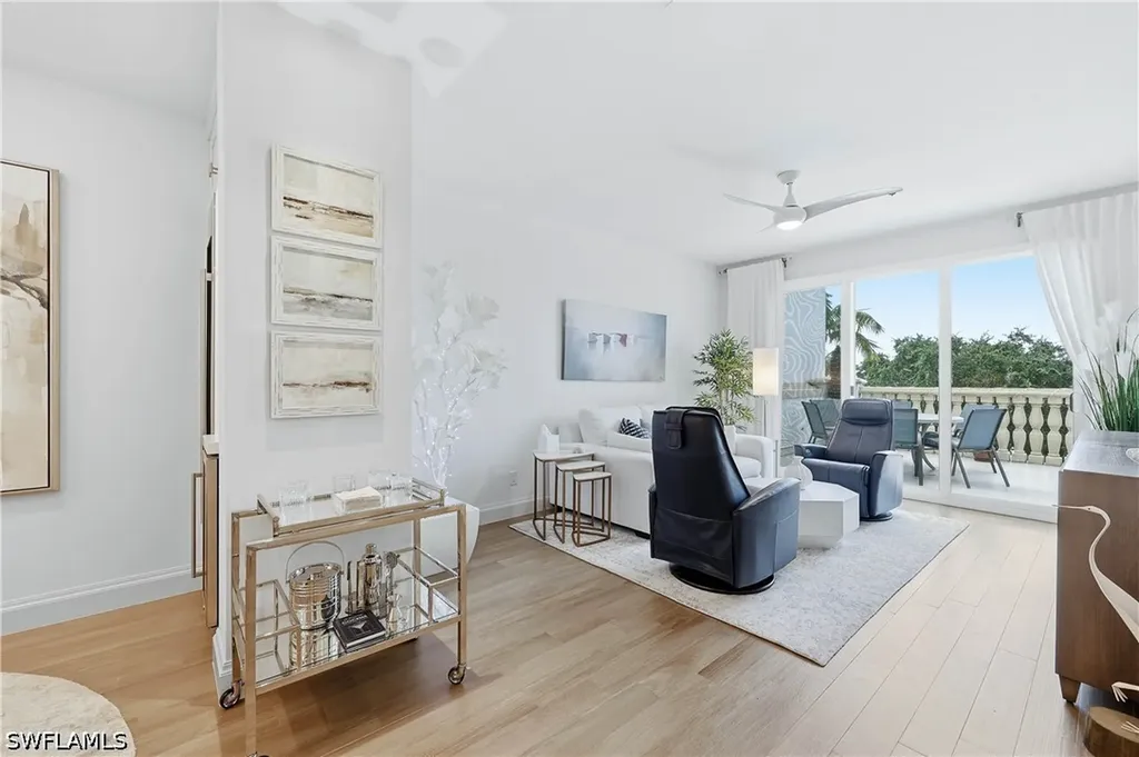 365 5th Avenue S Naples FL 34102