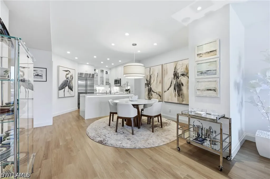 365 5th Avenue S Naples FL 34102