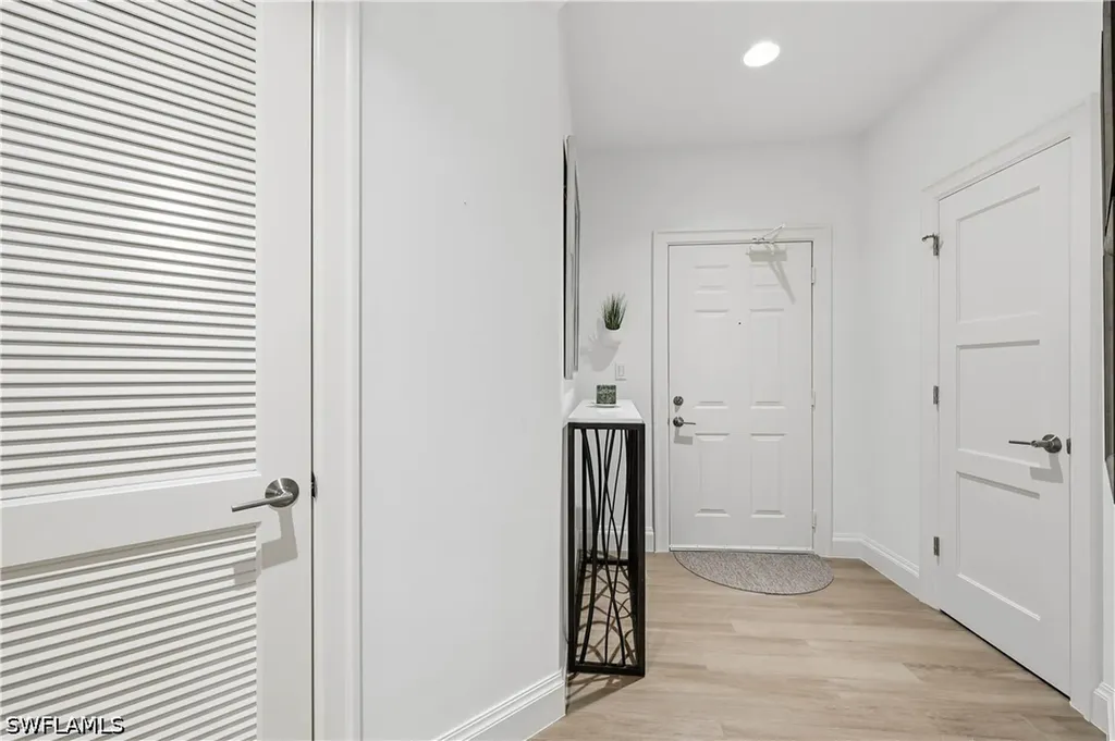 365 5th Avenue S Naples FL 34102
