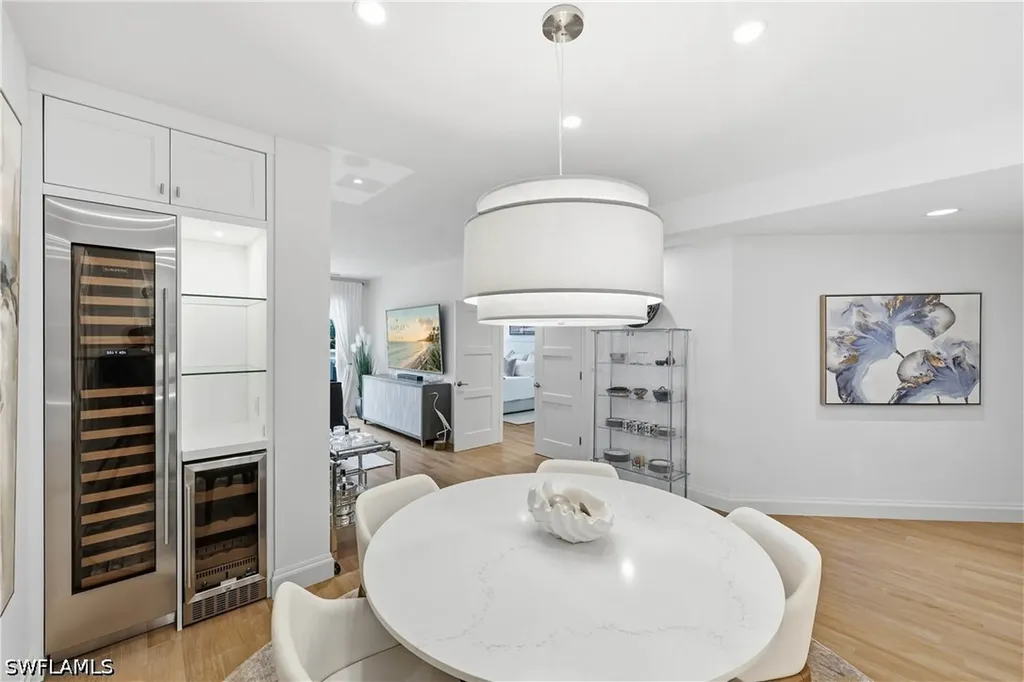365 5th Avenue S Naples FL 34102