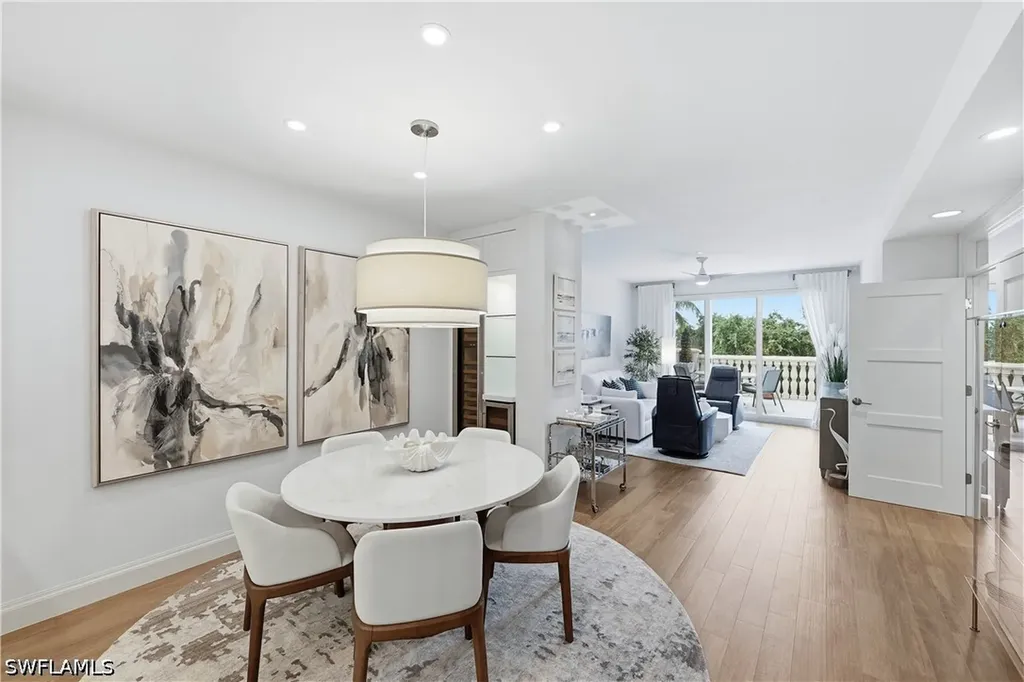 365 5th Avenue S Naples FL 34102