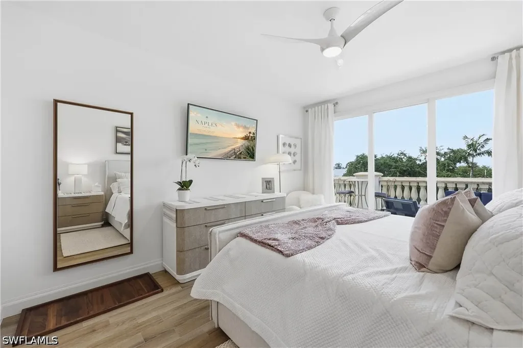 365 5th Avenue S Naples FL 34102
