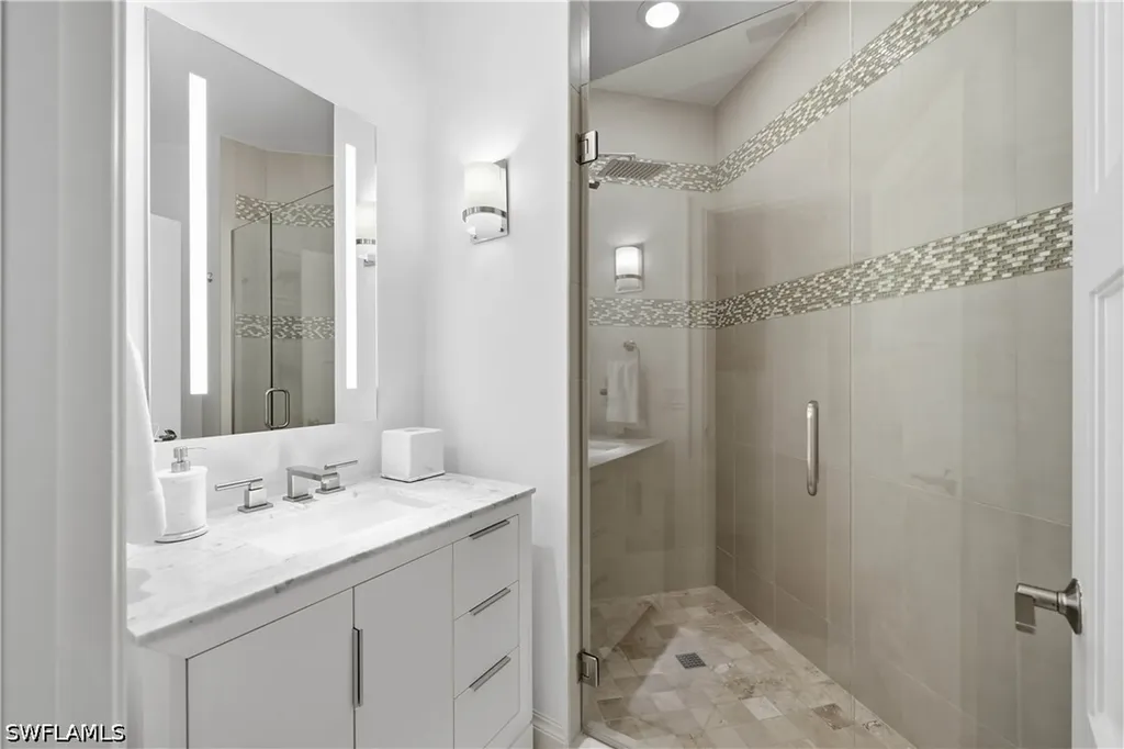 365 5th Avenue S Naples FL 34102