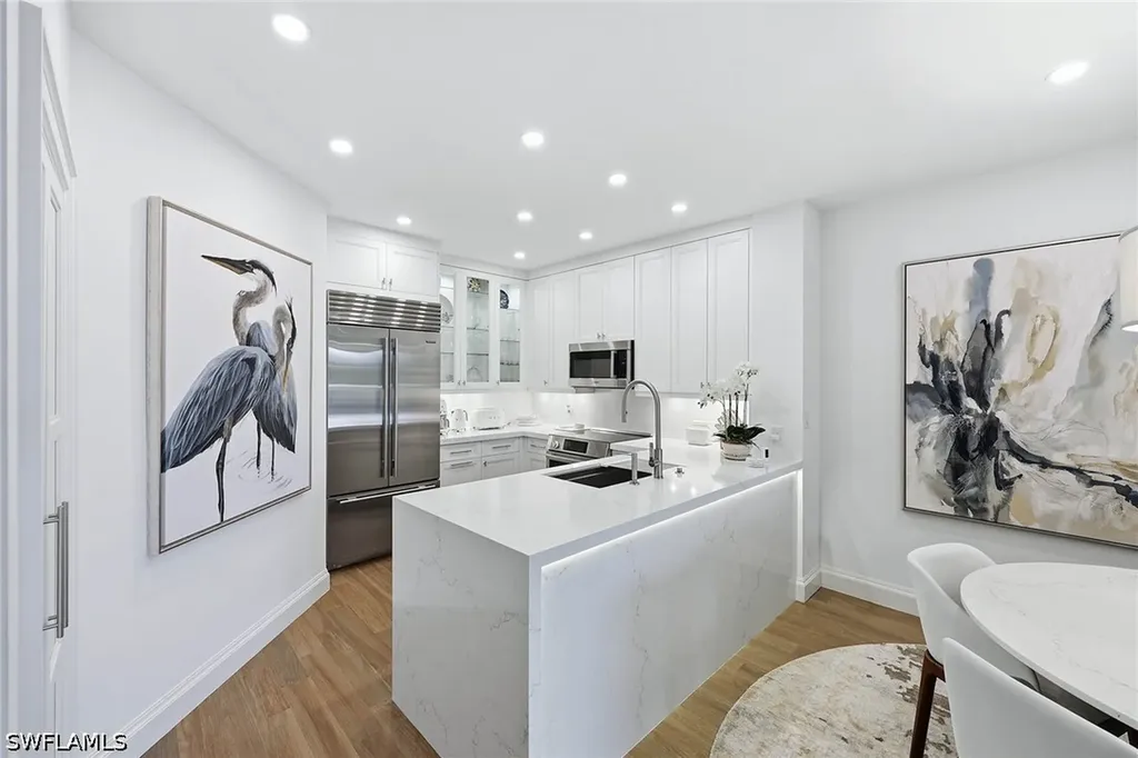 365 5th Avenue S Naples FL 34102
