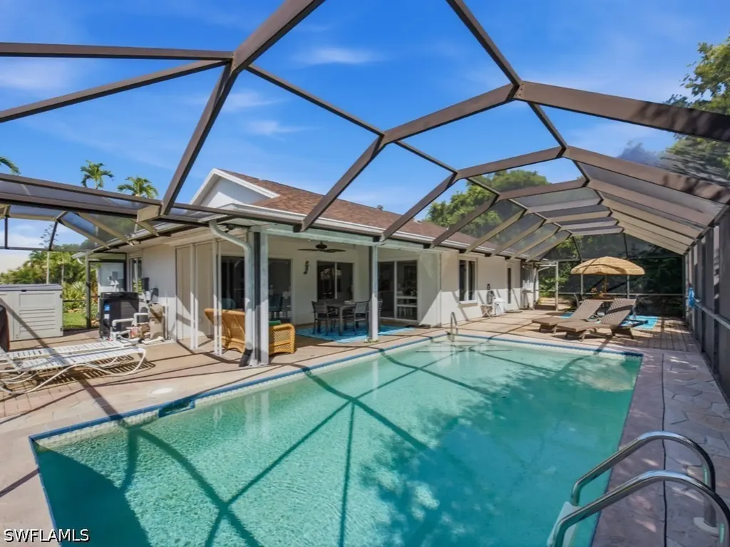 2060 Sheffield Avenue Marco Island FL 34145