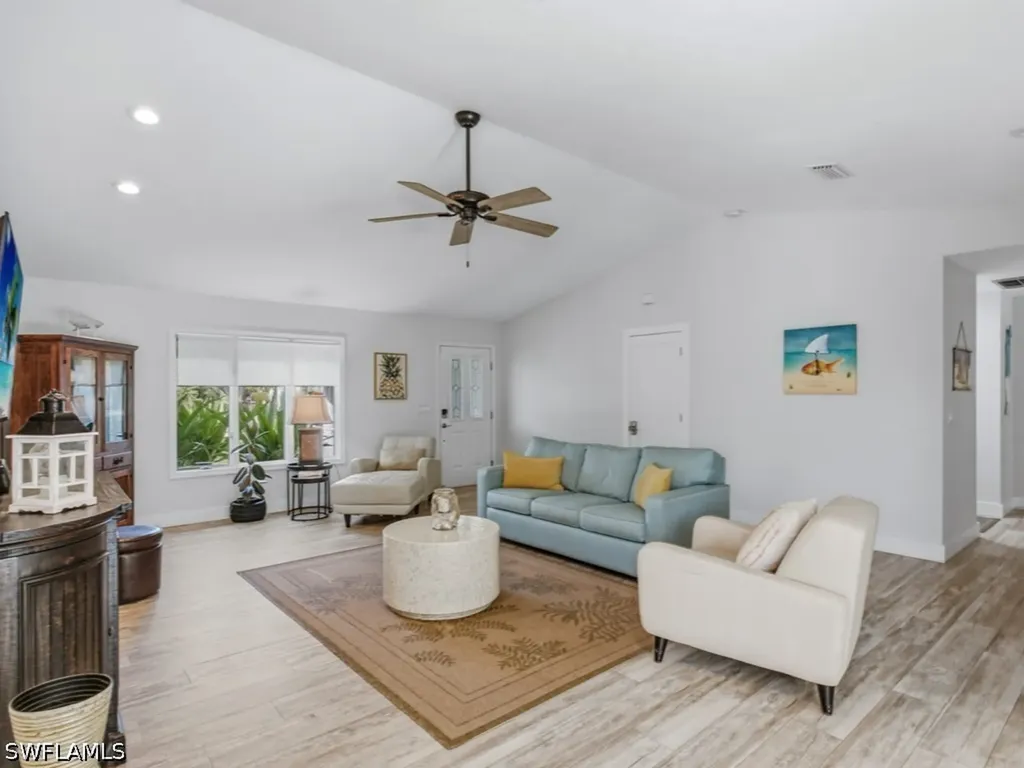 2060 Sheffield Avenue Marco Island FL 34145