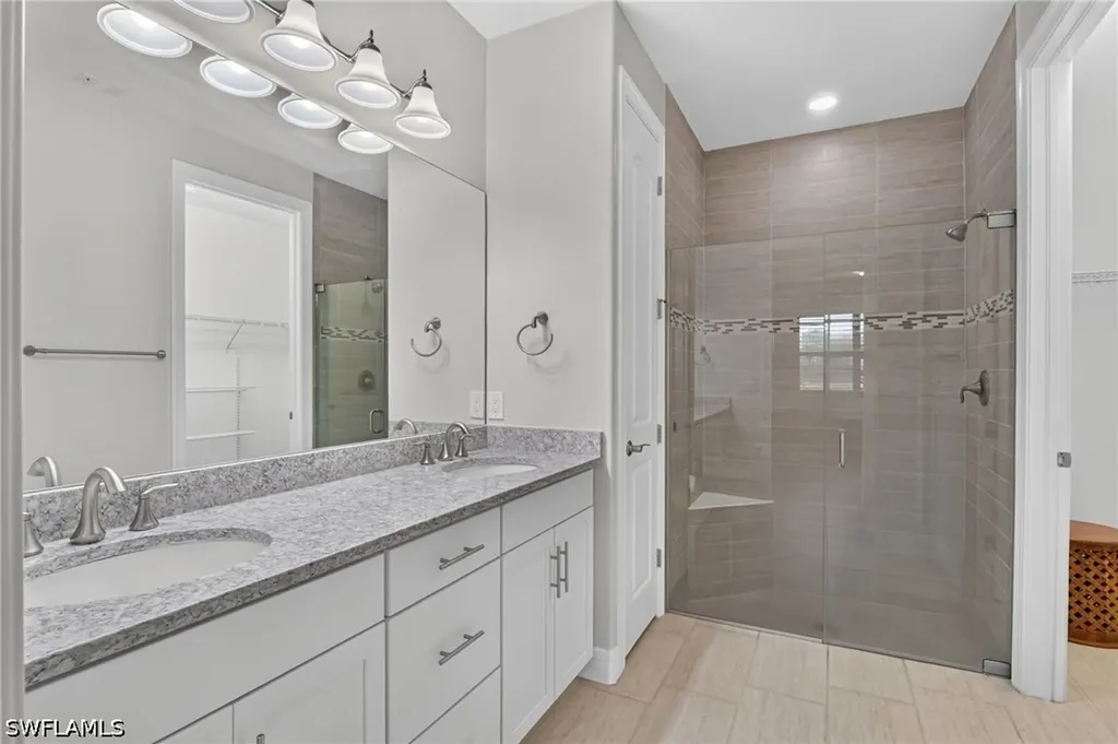 7994 Helena Court Ave Maria FL 34142