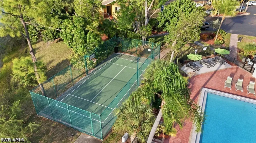2925 Winkler Avenue Fort Myers FL 33916
