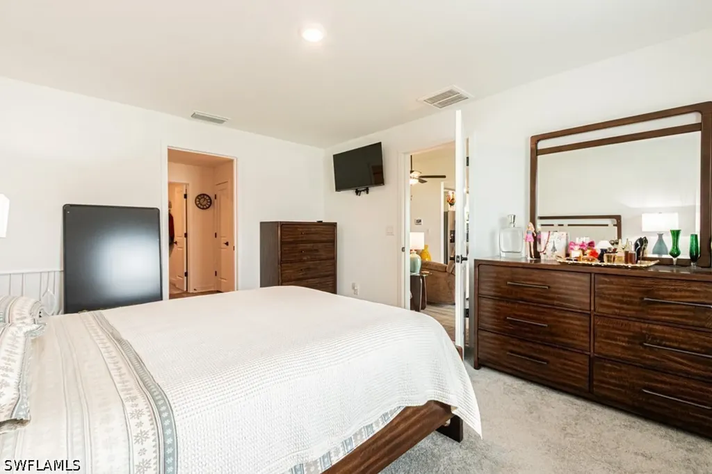 2902 NW 6th Avenue Cape Coral FL 33993