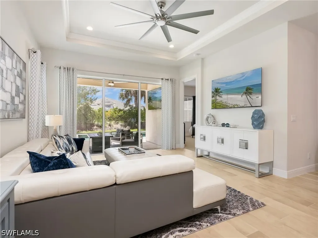 9040 Saint Lucia Drive Naples FL 34114