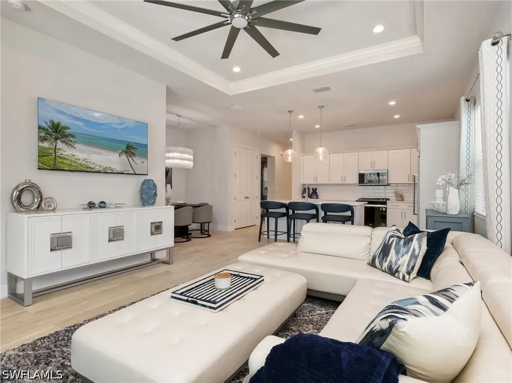 9040 Saint Lucia Drive Naples FL 34114
