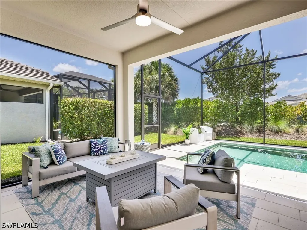9040 Saint Lucia Drive Naples FL 34114