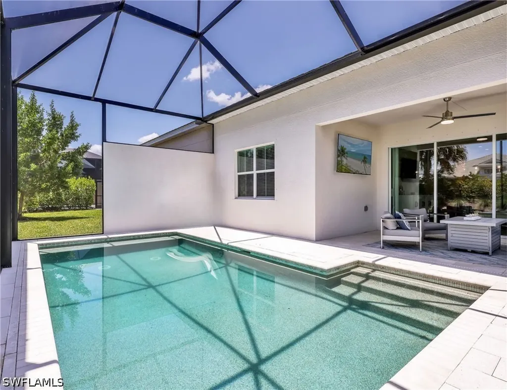 9040 Saint Lucia Drive Naples FL 34114