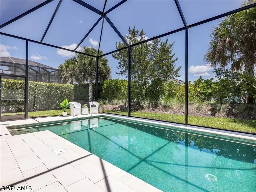 9040 Saint Lucia Drive Naples FL 34114