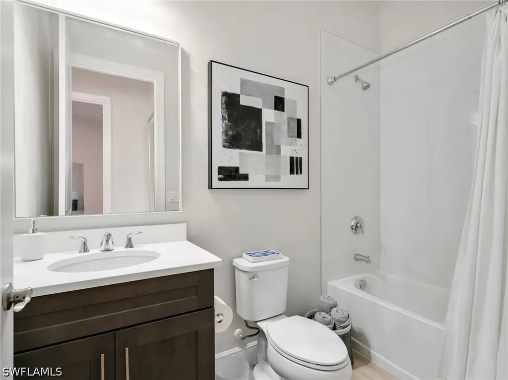 9040 Saint Lucia Drive Naples FL 34114