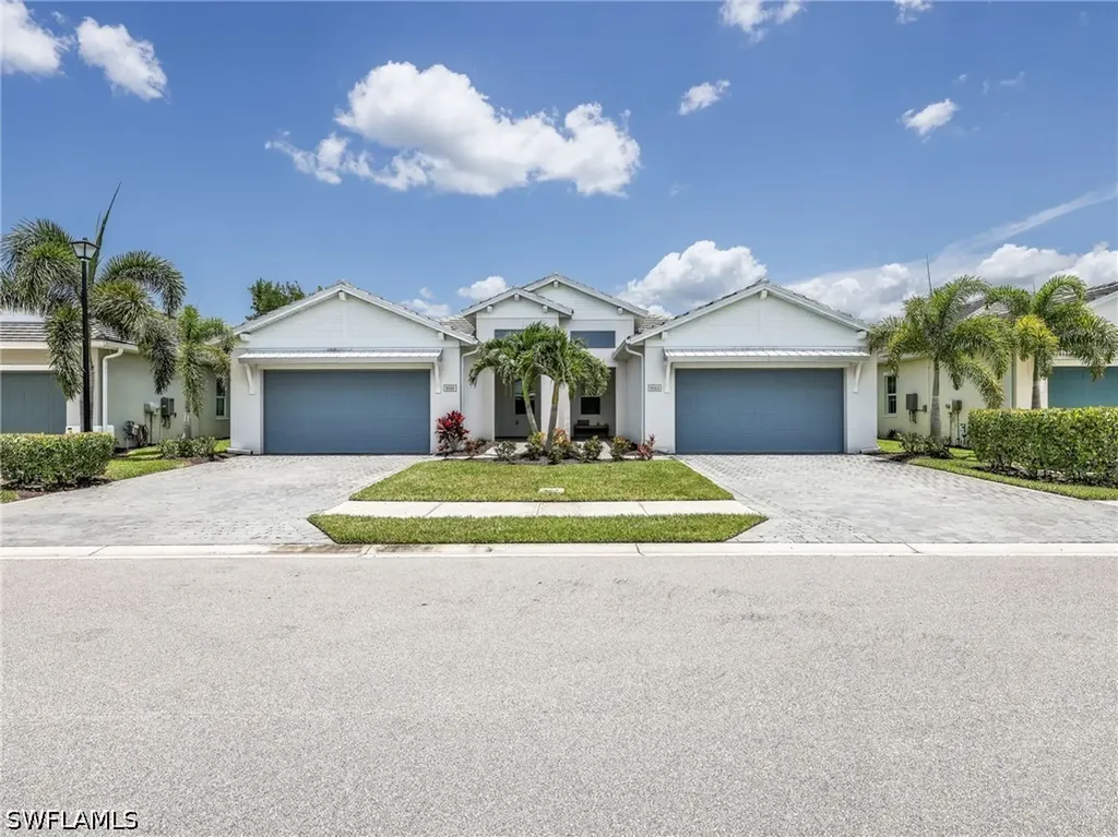 9040 Saint Lucia Drive Naples FL 34114