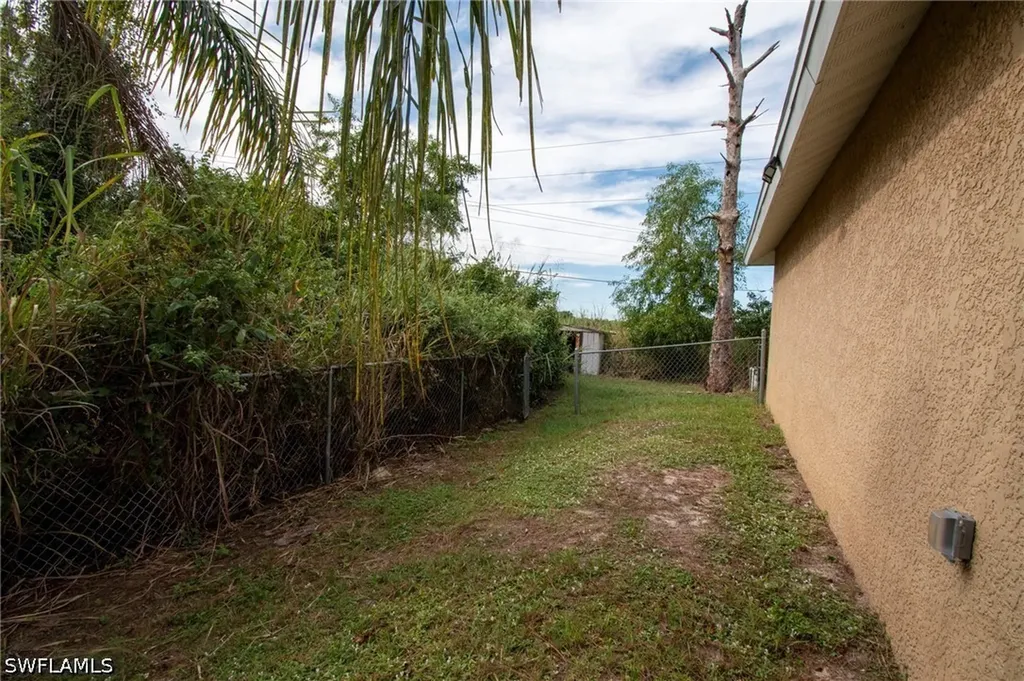 3016 Wallace Avenue Lehigh Acres FL 33973