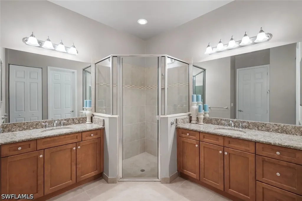 13556 Coronado Drive Naples FL 34109