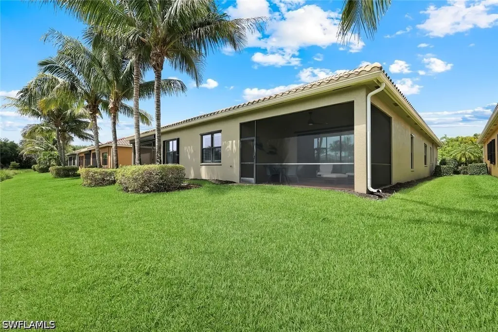 13556 Coronado Drive Naples FL 34109