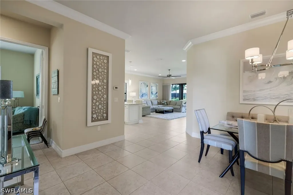 13556 Coronado Drive Naples FL 34109