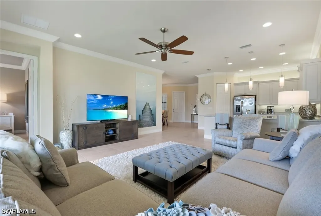 13556 Coronado Drive Naples FL 34109