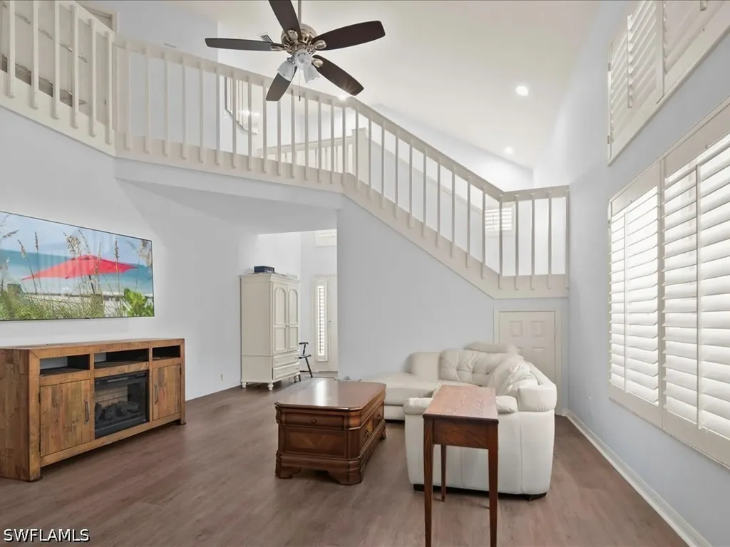 3570 Kent Drive Naples FL 34112