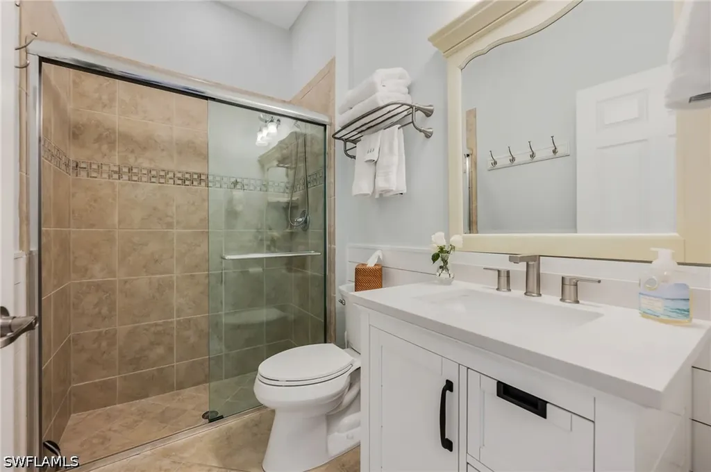 9343 Fieldstone Lane Naples FL 34120